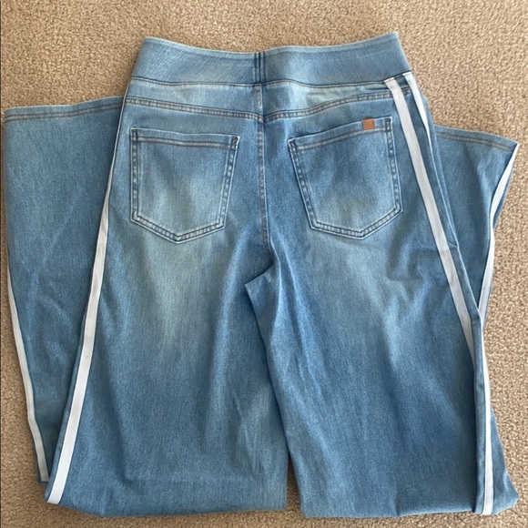 MEDIUM .   HALARA FLEX BAGGY STRIPED WIDE LEG JEANS - Picture 7 of 9